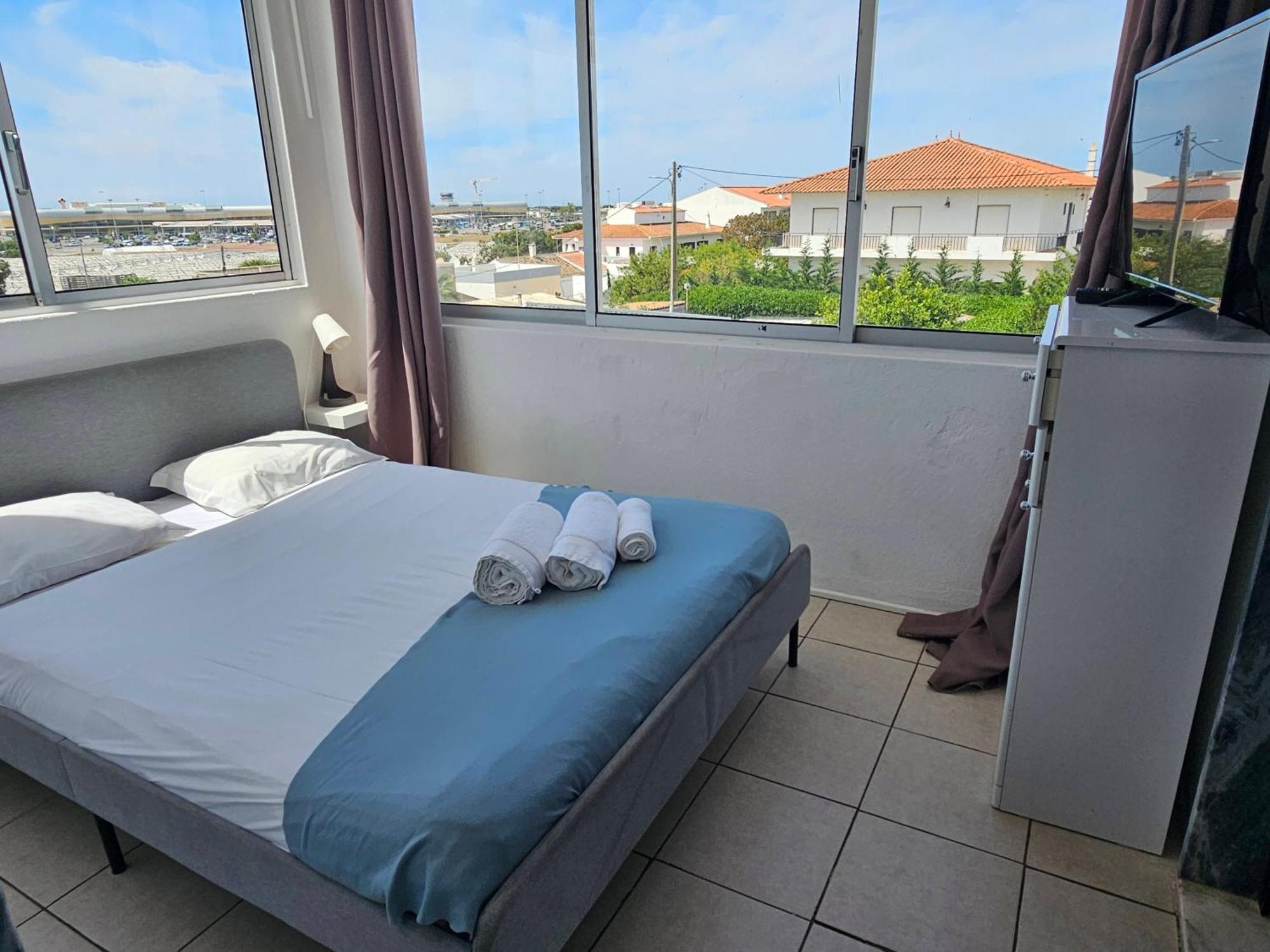 Blife Marya Private Rooms - Airport Stay Faro Room photo