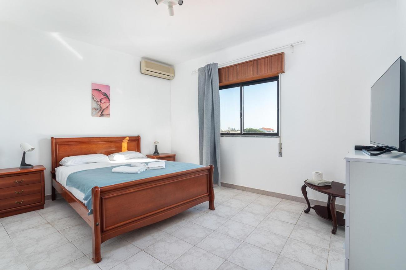 Blife Marya Private Rooms - Airport Stay Faro Room photo