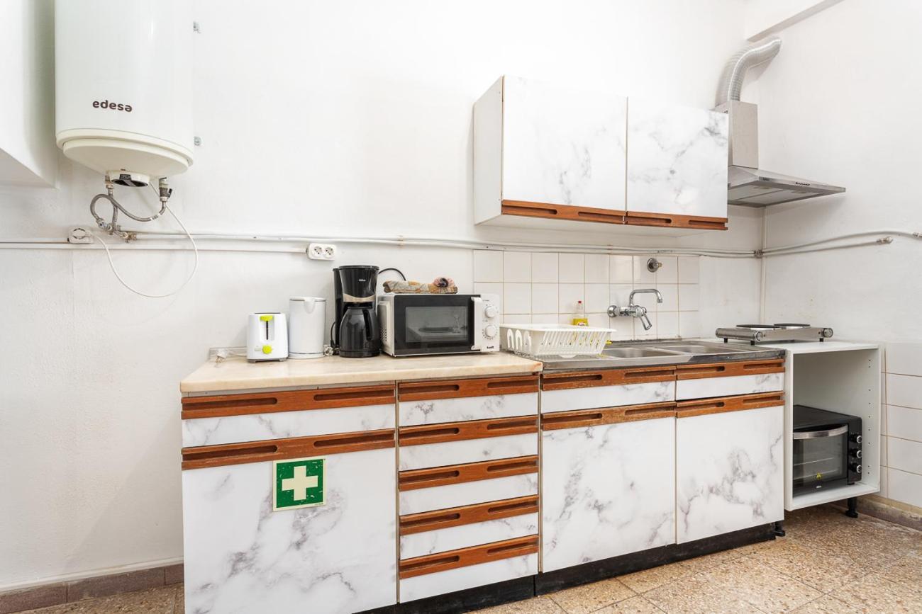 Blife Marya Private Rooms - Airport Stay Faro Room photo