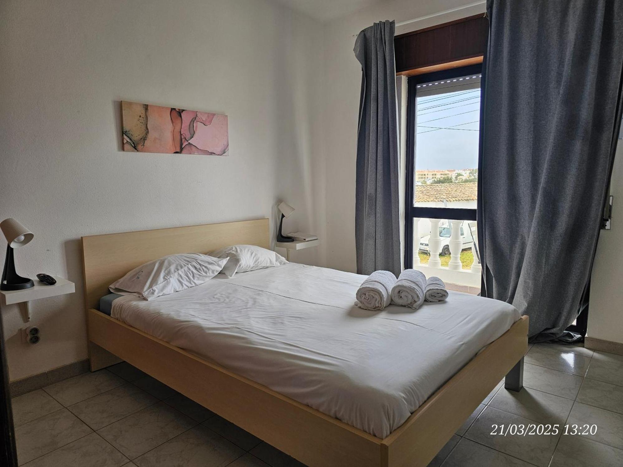 Blife Marya Private Rooms - Airport Stay Faro Room photo